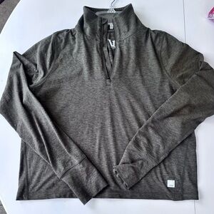 Vuori women’s Crescent 1/4 Zip Evergreen Heather Size Small